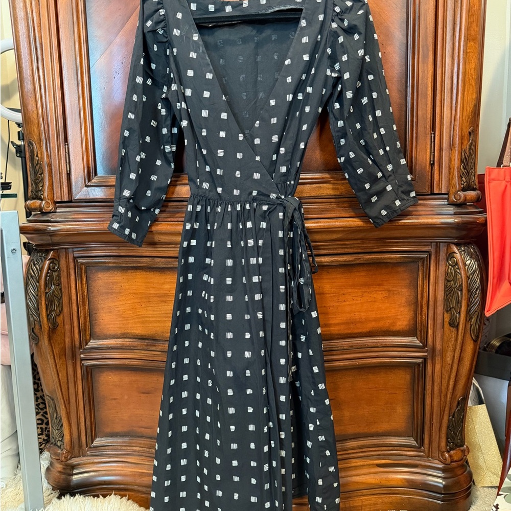 Elegant Black and White Wrap Dress size small